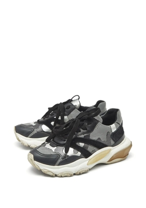 Valentino Garavani Pre-Owned Bounce sneakers - Black
