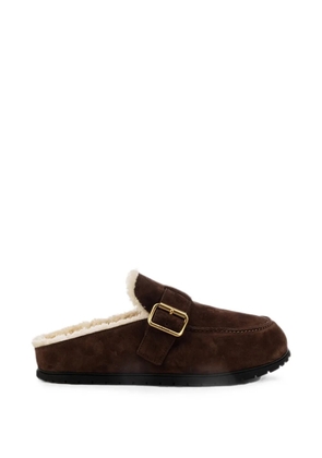 Prada buckle-fastening shearling-lined slippers - Brown
