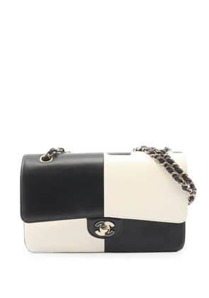 CHANEL Pre-Owned 2021s Classic Bicolor shoulder bag - Black