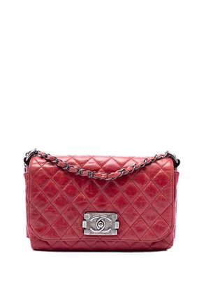CHANEL Pre-Owned 2012 Quilted Glazed Calfskin Soft Boy Flap shoulder bag - Red