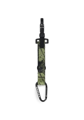 Oakley Wanderlust tiger-camo keychain - Green