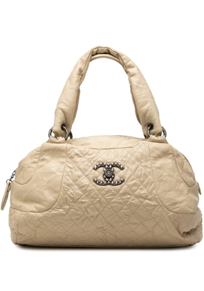 CHANEL Pre-Owned 2009-2010 CC Quilted Aged Calfskin Coco Rider Bowling Bag shoulder bag - Neutrals