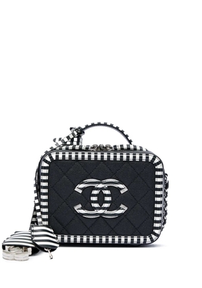 CHANEL Pre-Owned 2019 Small Caviar Striped CC Filigree Vanity Case satchel - Black
