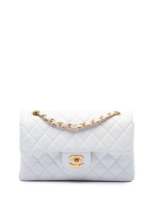 CHANEL Pre-Owned 1997-1999 Small Classic Lambskin Double Flap shoulder bag - White
