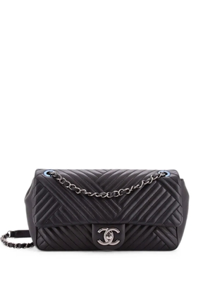 CHANEL Pre-Owned CC Crossing Flap Bag Chevron Lambskin Medium shoulder bag - Black