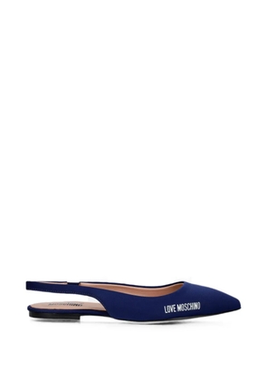 Love Moschino logo-print slingback pumps - Blue