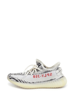 adidas Yeezy Boost 350 V2 Zebra trainers - White