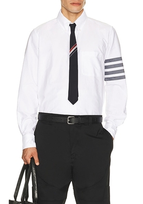 Thom Browne Straight Fit Button Down Long Sleeve Shirt in White & Navy - White. Size 1 (also in 2, 4).