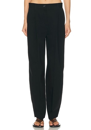 Toteme Single Pleat Cotton Trouser in Black - Black. Size 40 (also in 36, 32, 34, 38, 42).