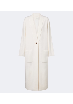 Lisa Yang Emei cashmere coat