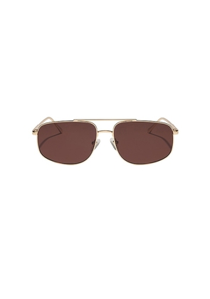 DIFF EYEWEAR Charley Sunglasses in Metallic Gold.