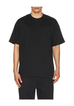 On Club Collective-T in Black. Size S. Also in XS, M, L, XL/1X, XXL/2X.
