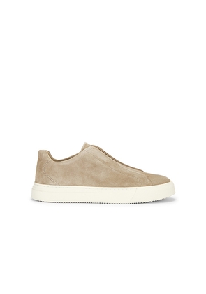 Vince Lakewood Suede Sneaker in Grey. Size 8. Also in 9, 10, 11, 12, 13.