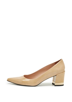 Stuart Weitzman Ariana pointed-toe pumps - Neutrals