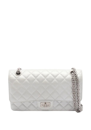 CHANEL Pre-Owned 2020 Quilted Lambskin Reissue 2.55 Double Flap 225 shoulder bag - Silver