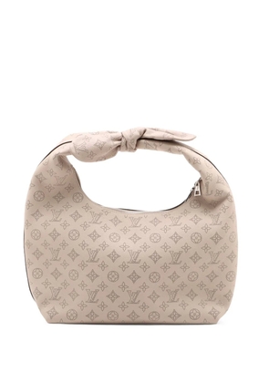 Louis Vuitton Pre-Owned 2021-2026 Monogram Mahina Why Knot MM shoulder bag - Grey