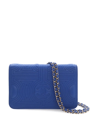 CHANEL Pre-Owned 2016-2017 Quilted Lambskin Korean Garden Wallet on Chain crossbody bag - Blue