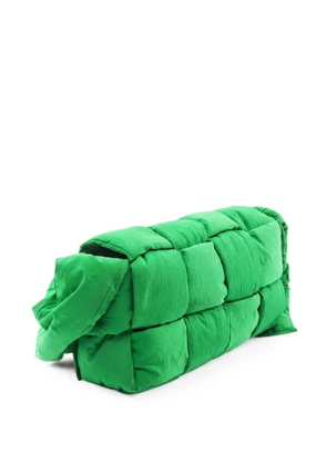 Bottega Veneta Pre-Owned 2010s Padded Cassette maxi Intrecciato shoulder bag - Green