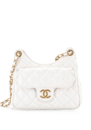 CHANEL Pre-Owned Wavy CC Quilted Crumpled Calfskin Small hobo bag - White