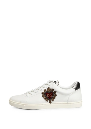 Dolce & Gabbana heart-embellished leather sneakers - White