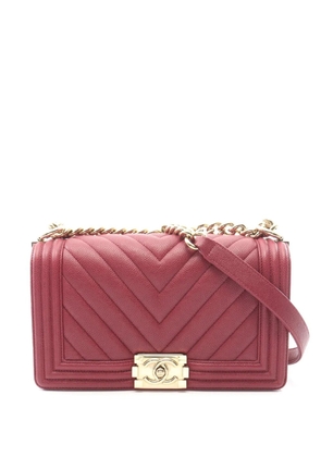 CHANEL Pre-Owned 2017-2018 Old Medium Quilted Caviar Boy Flap crossbody bag - Red