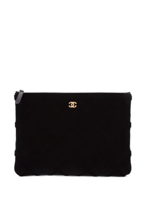CHANEL Pre-Owned O Case 3D Quilted Velvet Medium clutch bag - Black