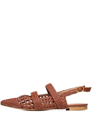 Poche Paris Lena woven pointed-toe pumps - Brown