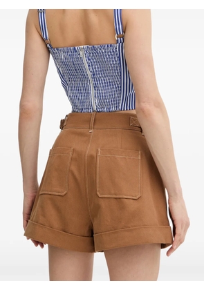 GUESS USA belted pleated shorts - Brown