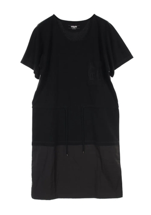 Hermès Pre-Owned 2020s embroidered-pocket T-shirt dress - Black