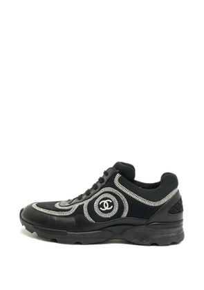 CHANEL Pre-Owned interlocking-CC sneakers - Black