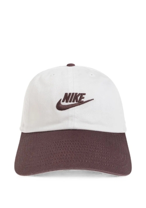 Nike Club logo-embroidered baseball cap - White