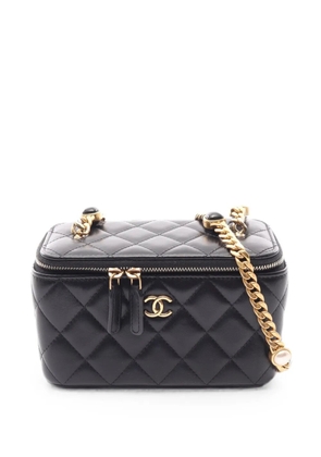 CHANEL Pre-Owned 2010s Matelassé Vanity shoulder bag - Black