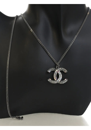 CHANEL Pre-Owned 2010-2026 CC Brass Strass Pendant Necklace costume necklace - Silver