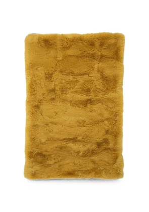 GUESS USA Le Tapis faux-fur pet mat - Yellow