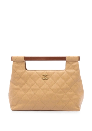 CHANEL Pre-Owned 2003-2004 Matelassé tote bag - Neutrals