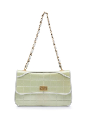CHANEL Pre-Owned 2000-2002 Chocolate Bar Satin Reissue 2.55 Single Flap shoulder bag - Green