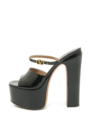 Valentino Garavani Pre-Owned Tan-Go patent leather heeled sandals - Black