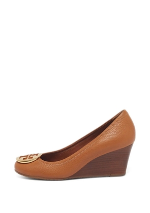 Tory Burch Sally wedge pumps - Brown