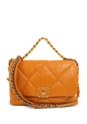 CHANEL Pre-Owned 19 leather shoulder bag - Orange