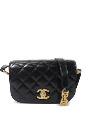 CHANEL Pre-Owned CC turn-lock shoulder bag - Black