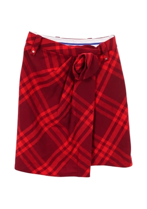 Burberry Pre-Owned 2010s Check-pattern wrap mini skirt - Red