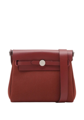 Hermès Pre-Owned 2025 Military Toile and Vache Hunter Herbag Zip 20 crossbody bag - Red
