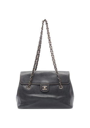 CHANEL Pre-Owned 2002-2003 turn-lock chain-strap shoulder bag - Black