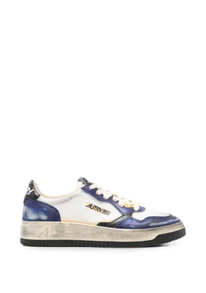 Autry distressed-effect leather sneakers - White