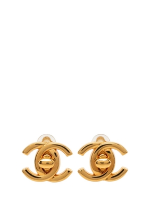 CHANEL Pre-Owned 1997 CC Gold Plated Turnlock Clip On Earrings costume earrings