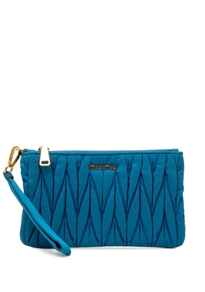 Miu Miu Pre-Owned 2010-2026 Matelasse Nylon clutch bag - Blue