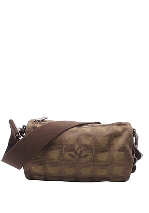 CHANEL Pre-Owned 2002-2003 New Travel Line Nylon Barrel shoulder bag - Brown