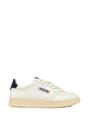 Autry Medalist low-top sneakers - White