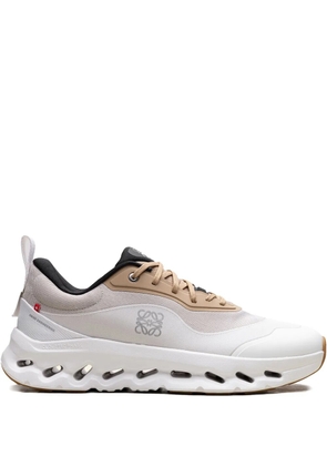 On x Loewe Cloudtilt 2 'Tan White/Gum' sneakers