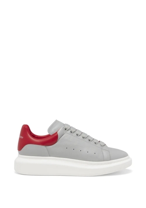 Alexander McQueen chunky leather sneakers - Grey